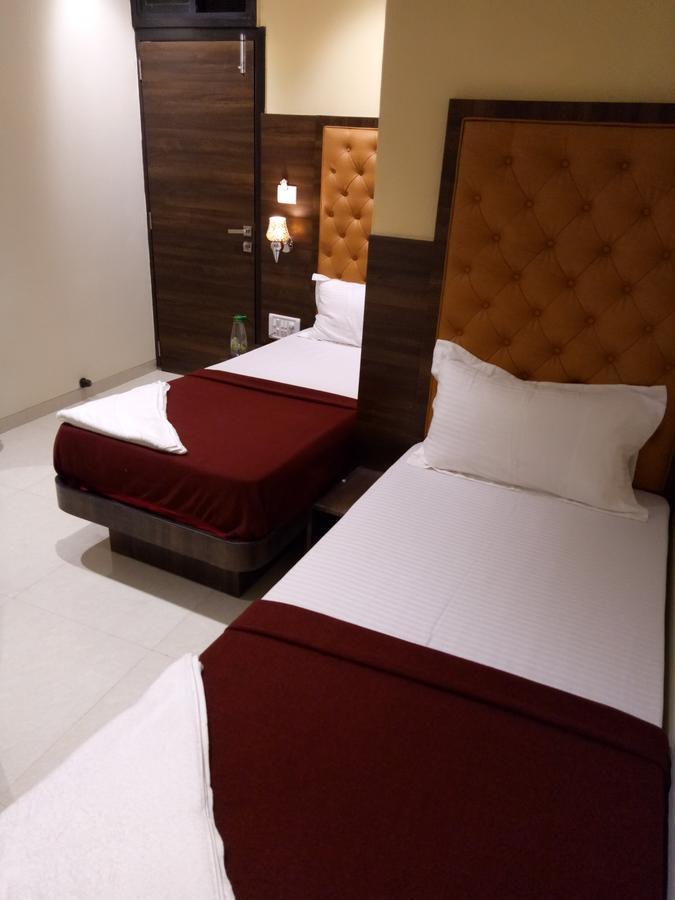 Hotel Silver Elite Mumbai Exterior photo