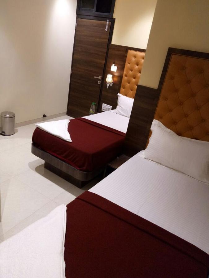 Hotel Silver Elite Mumbai Exterior photo